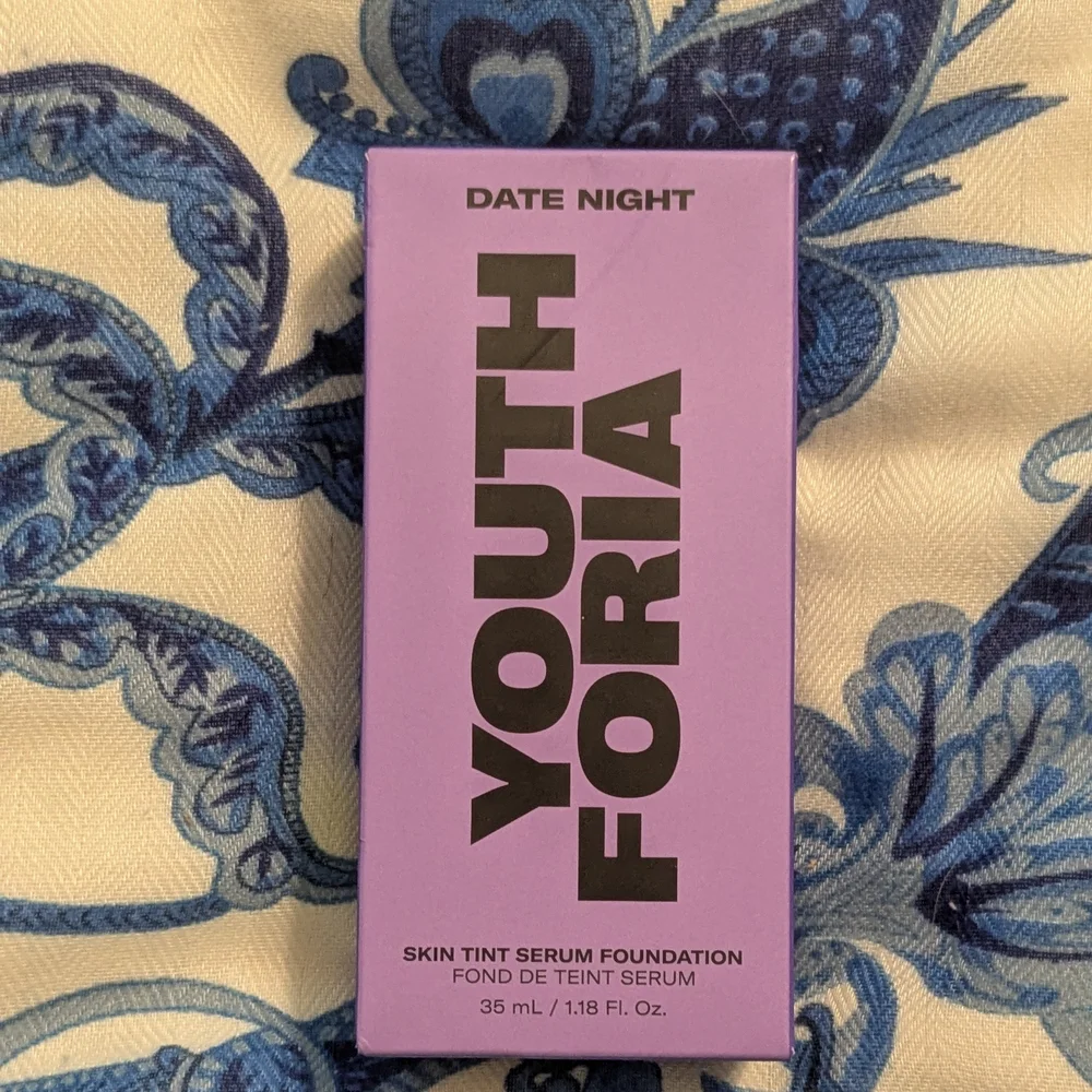 110 Fair Nuetral NIB Date Night Skin Tint Serum Foundation By Youth Foria